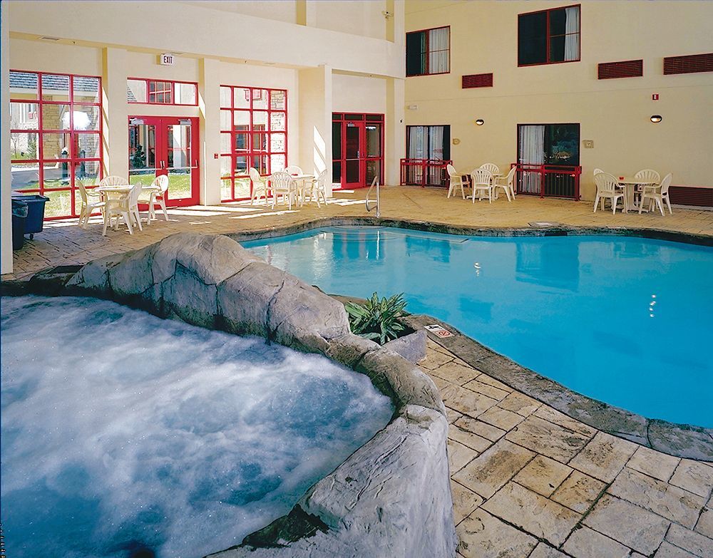 Wildwood Lodge & Suites Clive Facilidades foto
